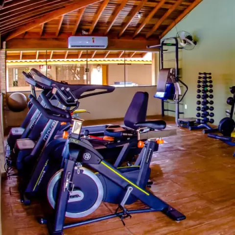 Hotéis em Olímpia com Academia