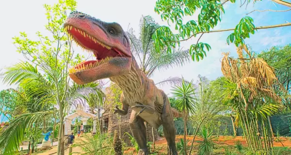 Foto demonstrativa de 5 dinossauros do filme para ver no Vale dos Dinossauros de Olímp
