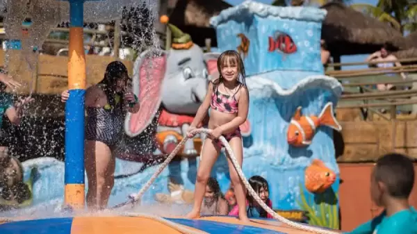 Bolha Infantil atração para crianças no Thermas dos Laranjais