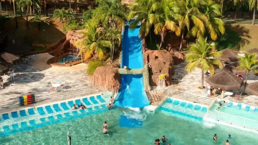 Imagem destauente: Toboágua Hula Hula atração para família no Thermas dos Laranjais